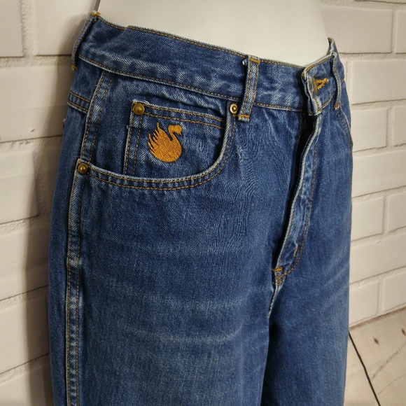 gloria vanderbilt jeans swan